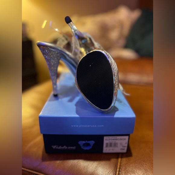 ✨✨ New Fabulicious Competition Heels ✨✨ - Picture 2 of 3